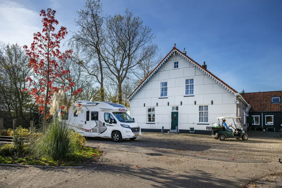 Camperplaats Hellevoetsluis weergors KL